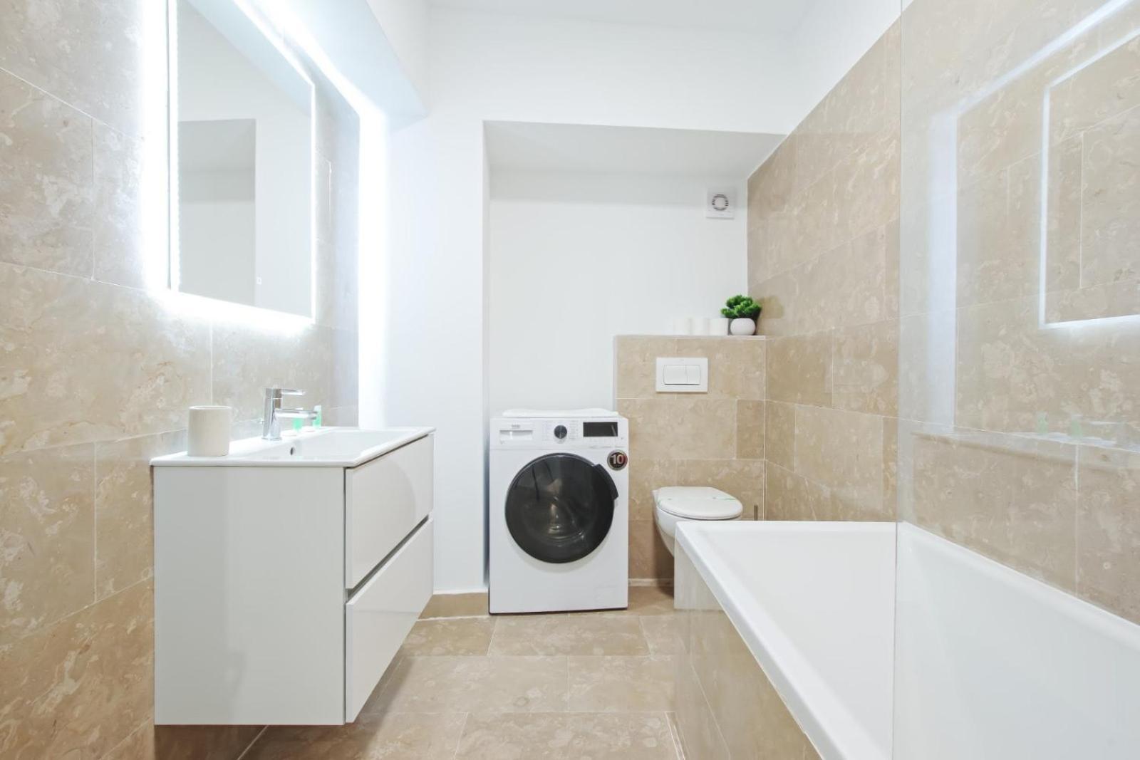 Himson-Blue Apartament Яш Екстериор снимка